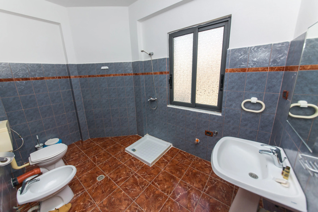 Blue Saranda Hotel