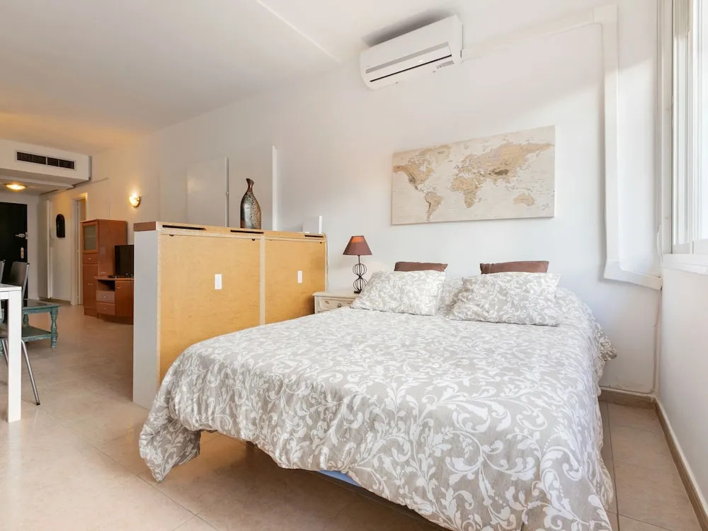 Pleasant Holiday Home in Torremolinos near Beach