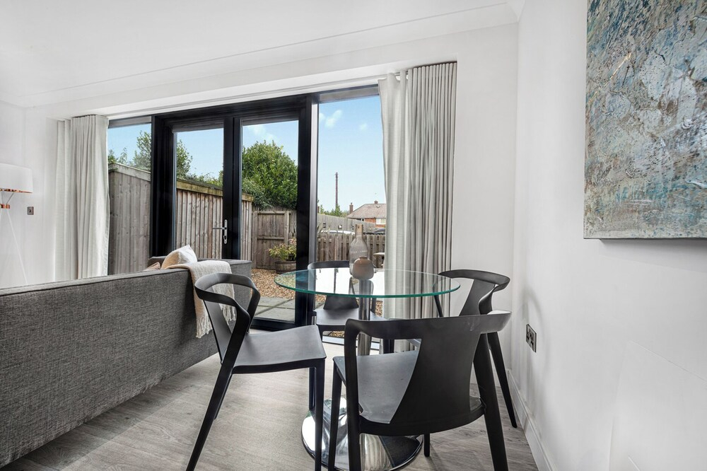Newland Suite