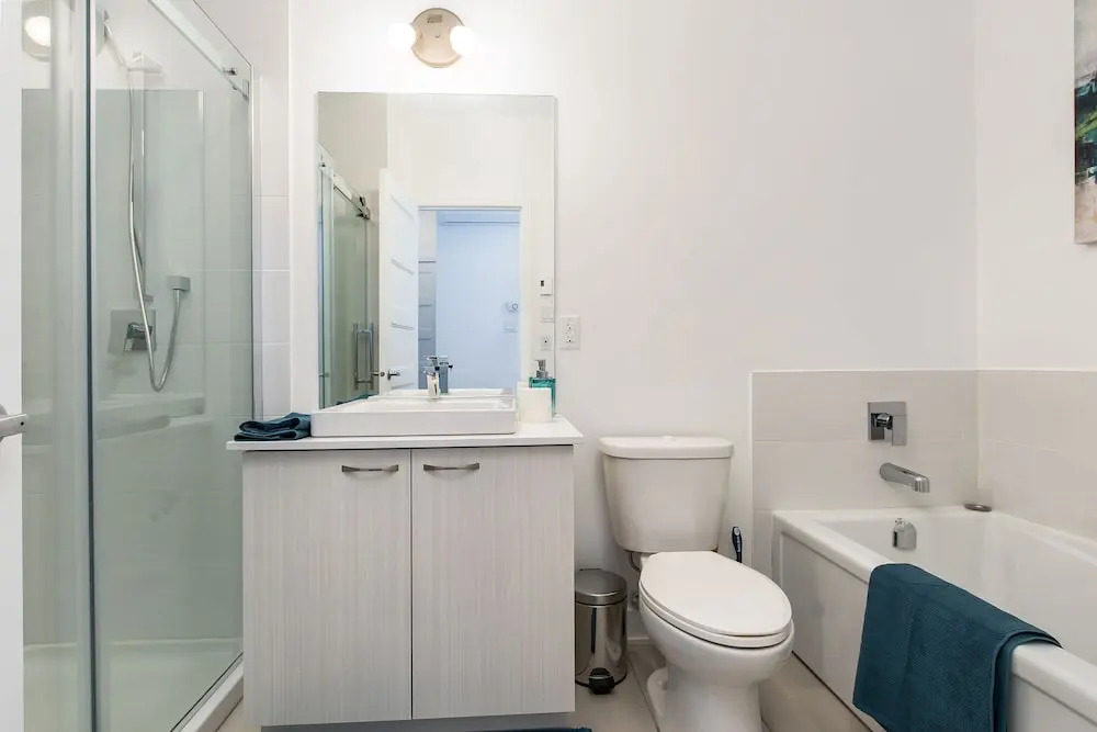 Sunny 2BR on Plateau Mont-Royal