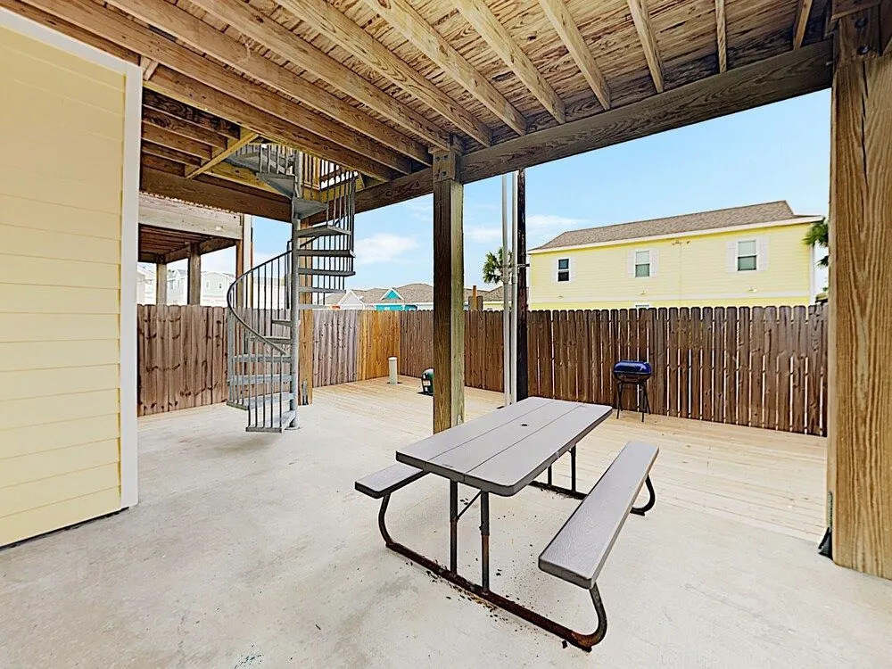 Roomy and Coastal in Port A by RedAwning