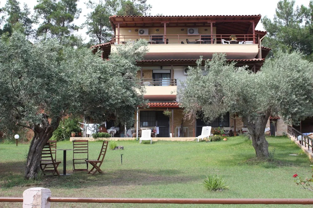 Bambola Apartments