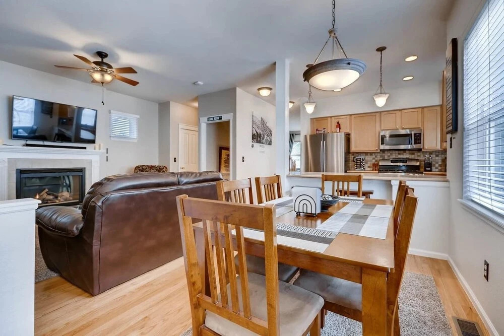 Ultimate Colorado Experience ~ Walk to Everything Holiday home 3