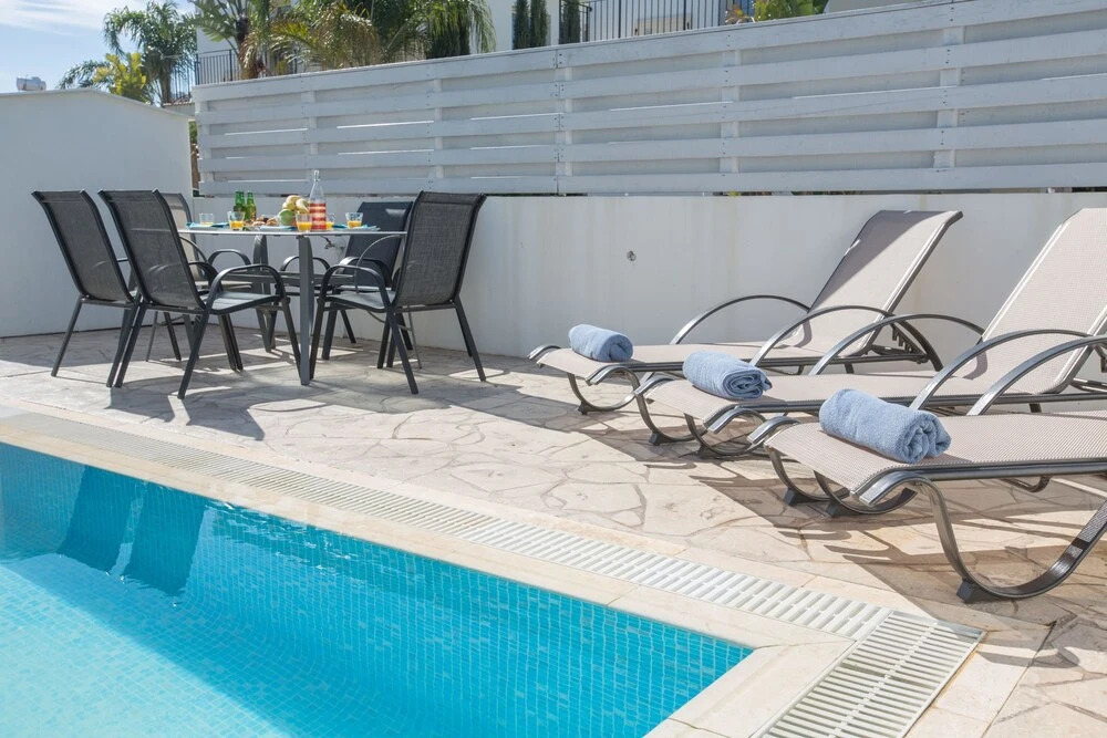 Cyprus Villa Palm 39 Gold