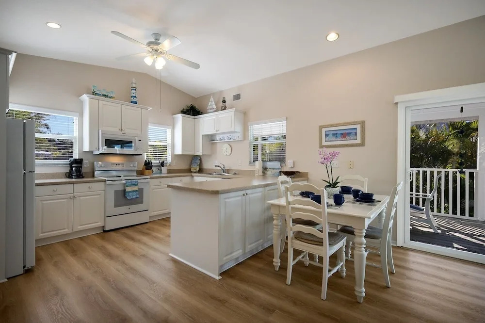 Dock Of The Bay 2 Bedroom Home by RedAwning