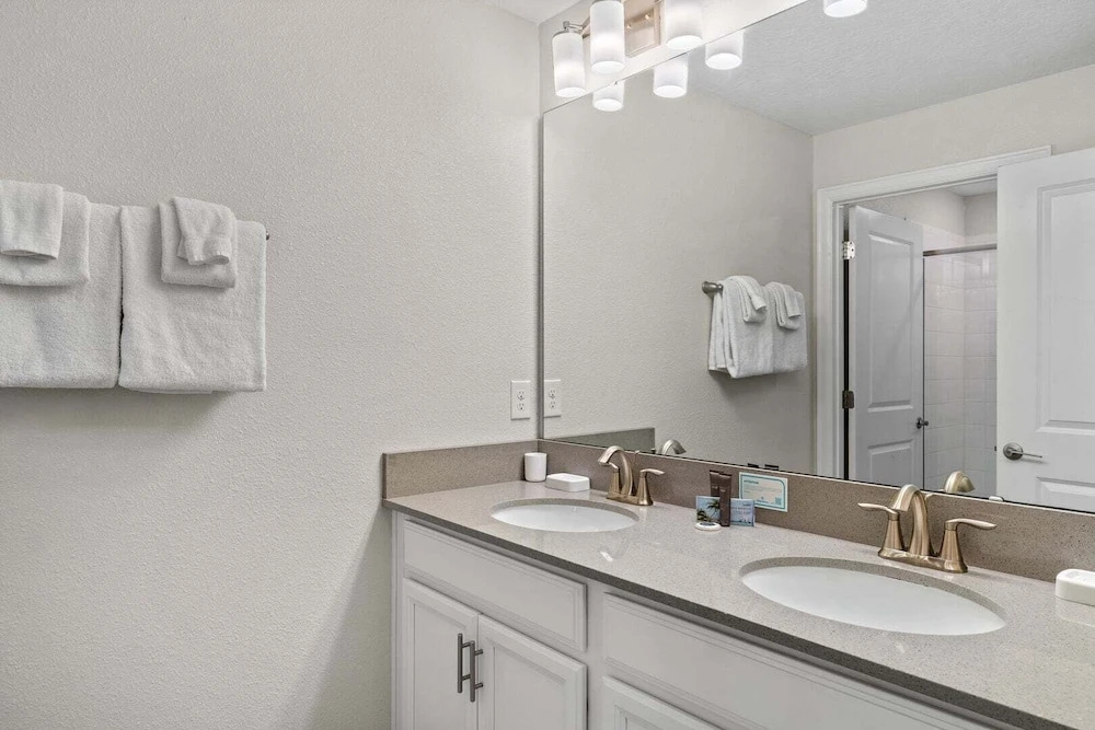 Comfy Townhome 8 Min to Disney