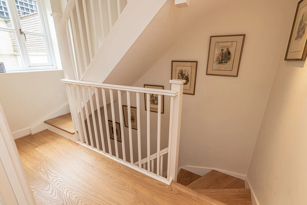 JOIVY Lovely 2bed House in Wandsworth w/ Backyard Patio