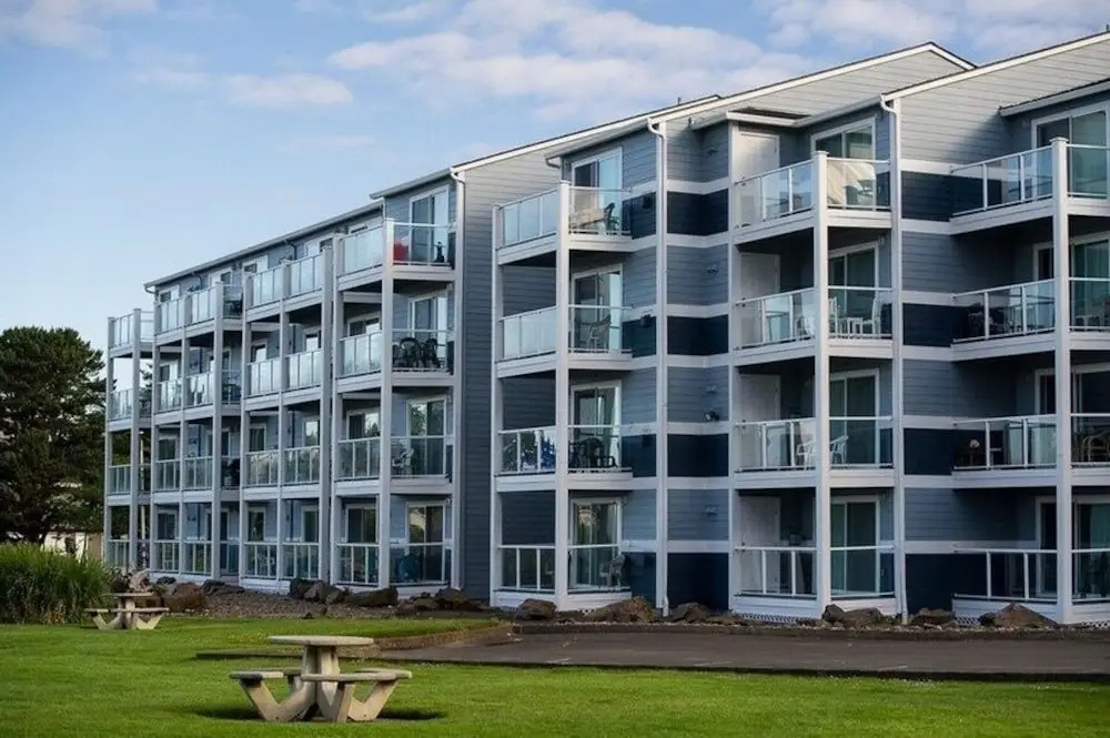 Waters Edge 208 2 Bedroom Condo