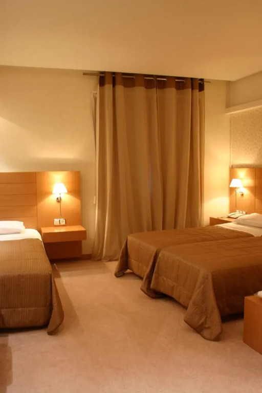 Deves Hotel