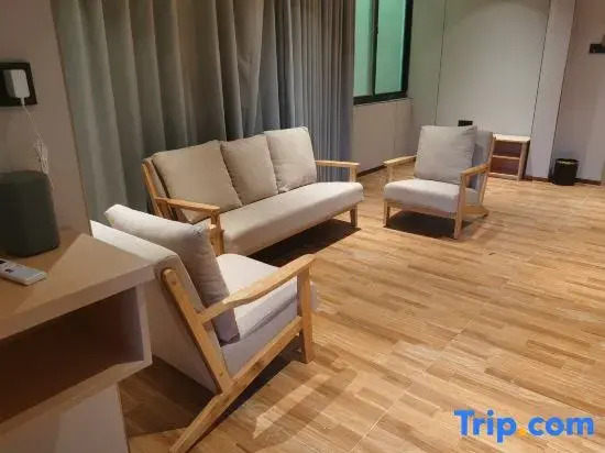 Heyue Homestay (Sanya Nanshan Temple Nanshan North Station)