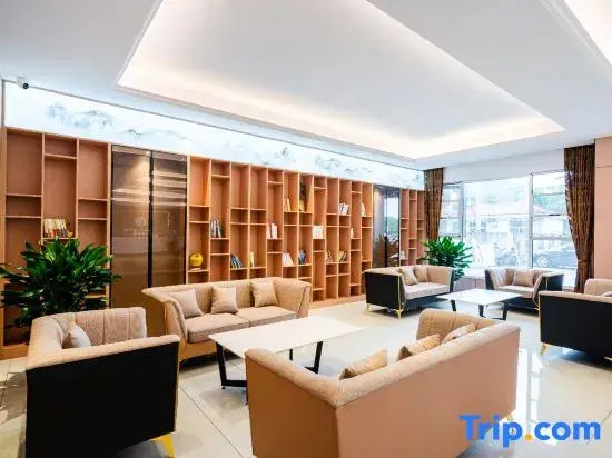 Starway Hotel (Wuxi Lingshan Scenic Spot)