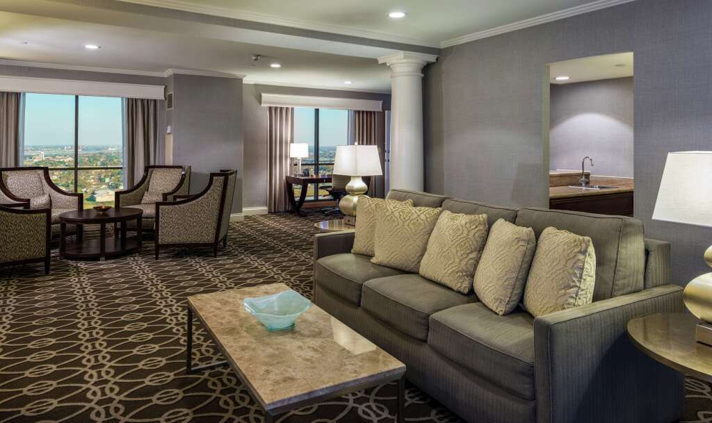 Hilton New Orleans / St. Charles Avenue
