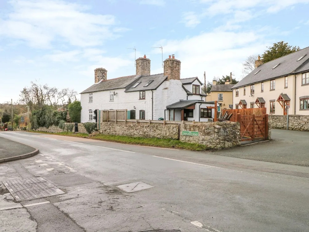 Cross House Cottage