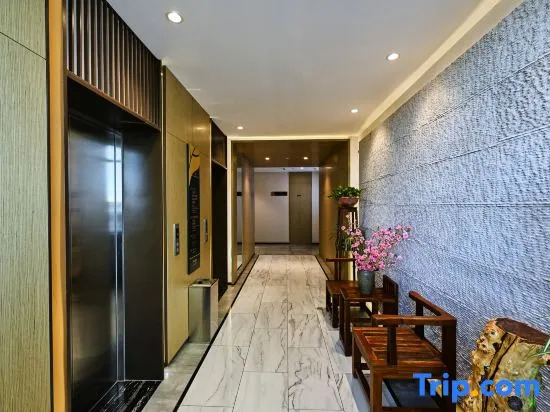 JiaYuGuan RuiCheng Sunac Hotel