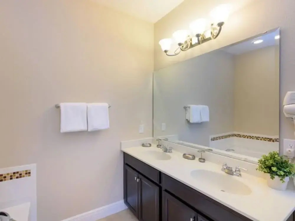 Oakbourne Home 5172