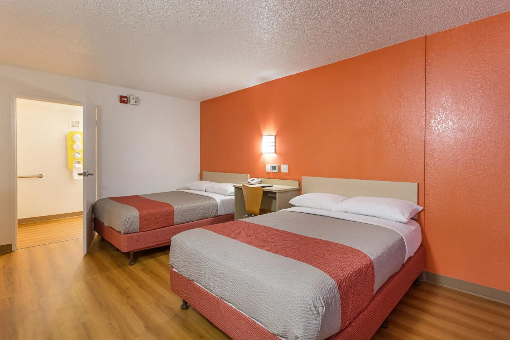 Motel 6 Baton Rouge Southeast