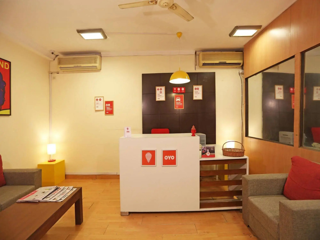 OYO Flagship 477 HUDA City Centre