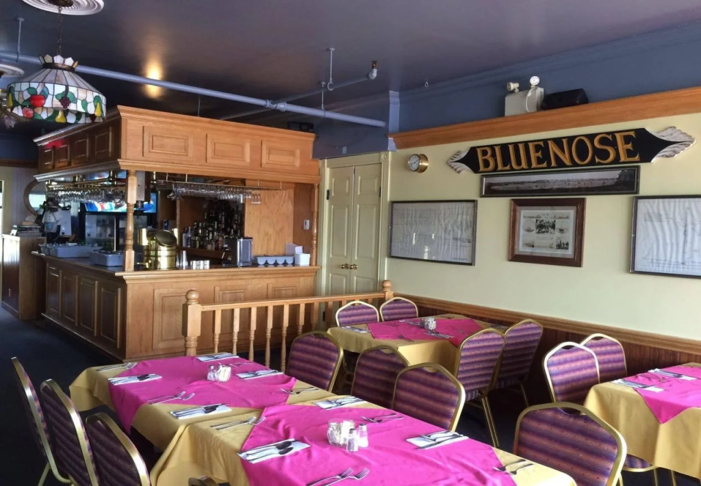 The Dockside Inn & Restaurant
