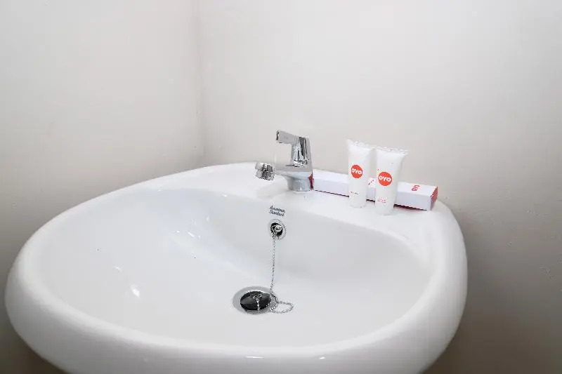 Steze Kost By OYO Rooms