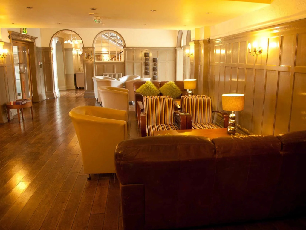The Warwick Arms Hotel - The Coaching Inn Group