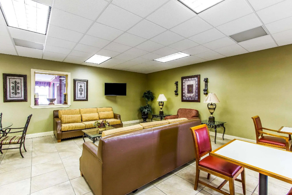 Motel 6 Opelika AL