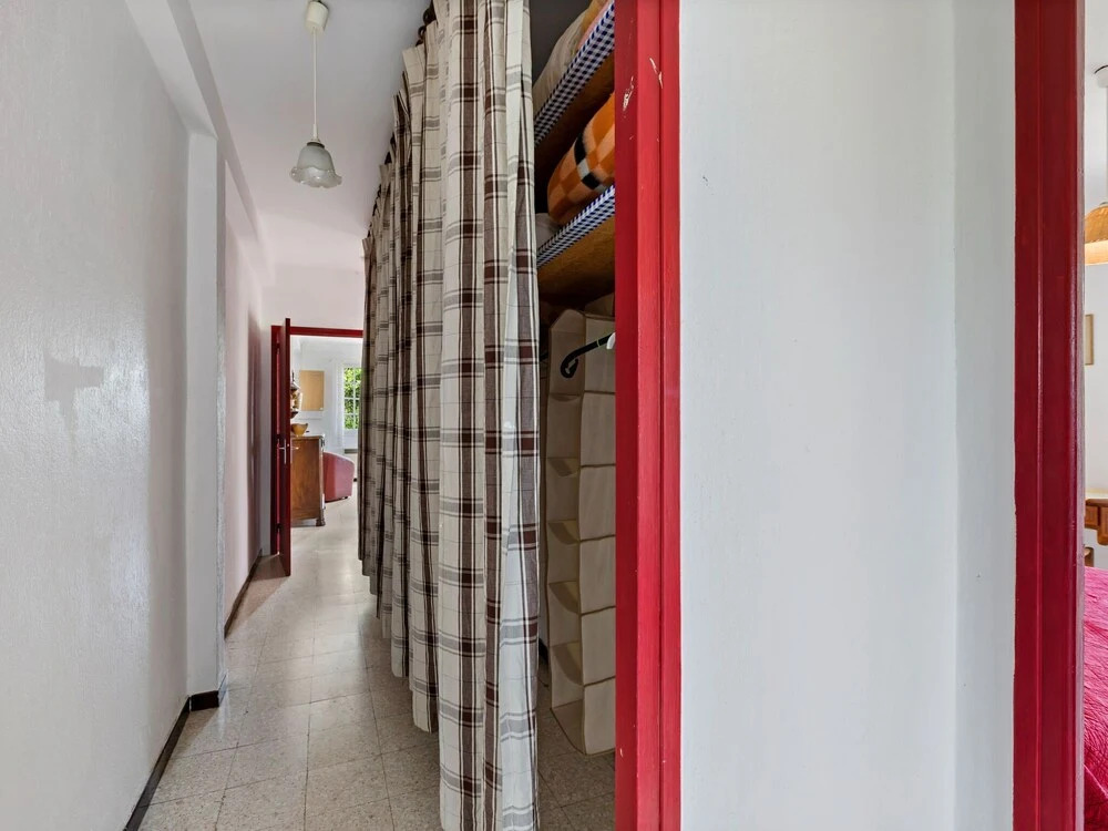 Beautiful Apartment in Mèze with Swimming Pool