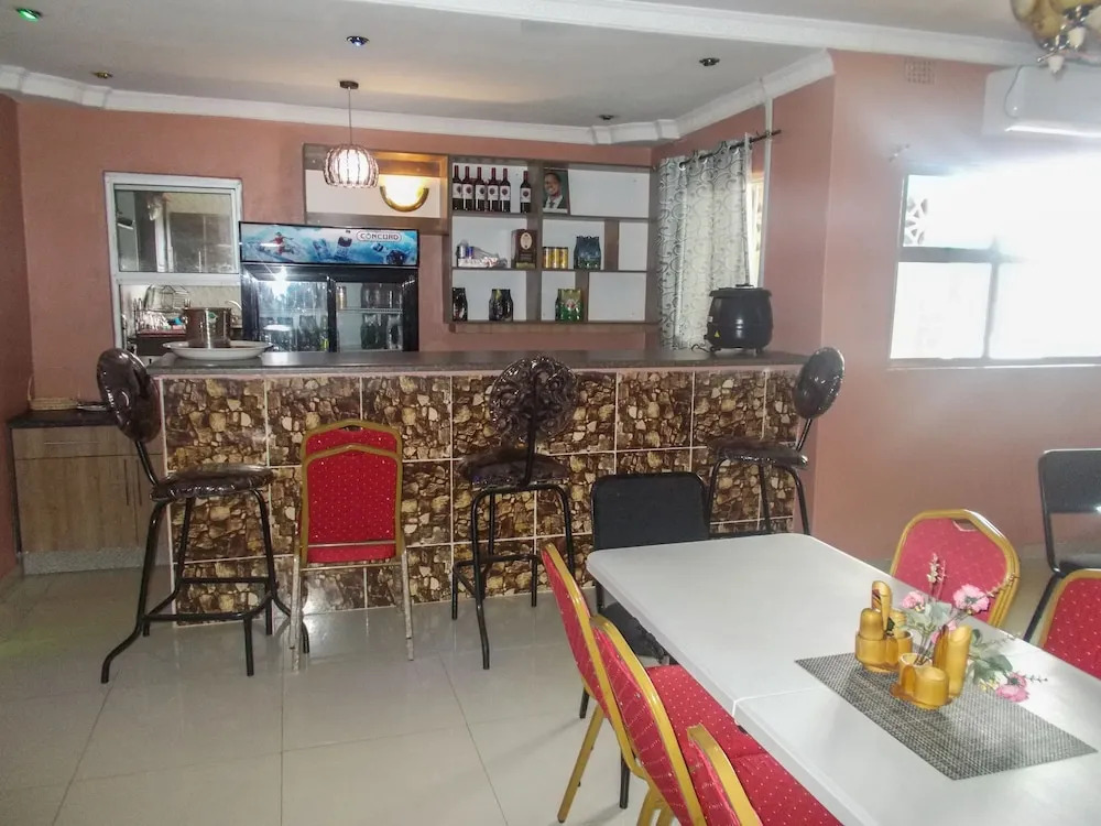 Shema Guest Lodge