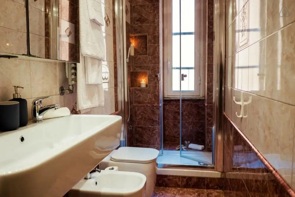Colorful, Cute, Refined Flat in San Pietro's Area