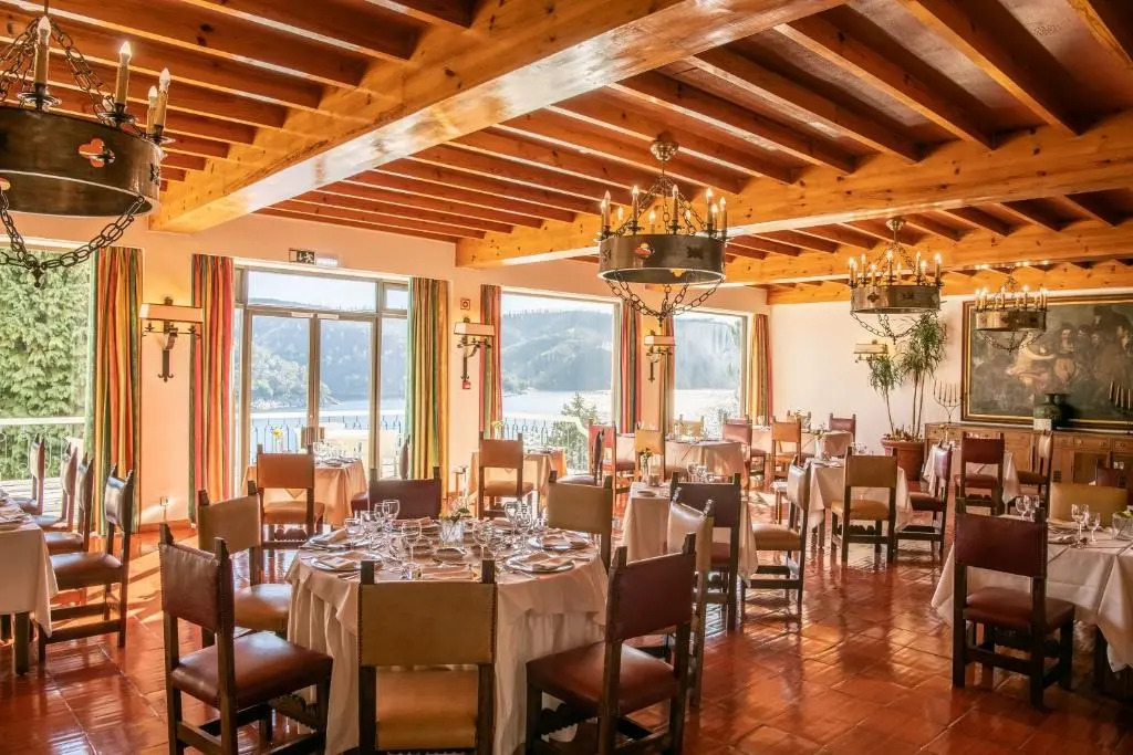 Lago Azul Eco Hotel