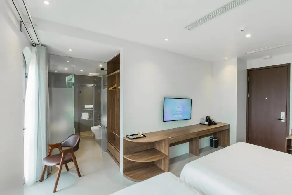 Win Ha Long Hotel