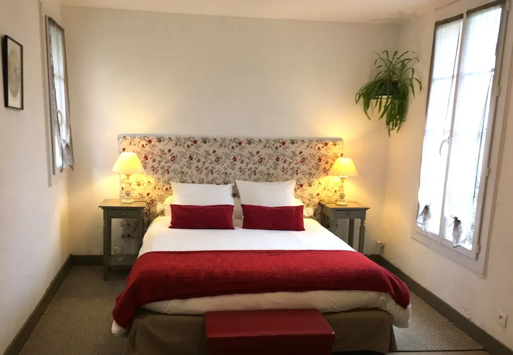 Chambres dHôtes LOstal de Pombonne