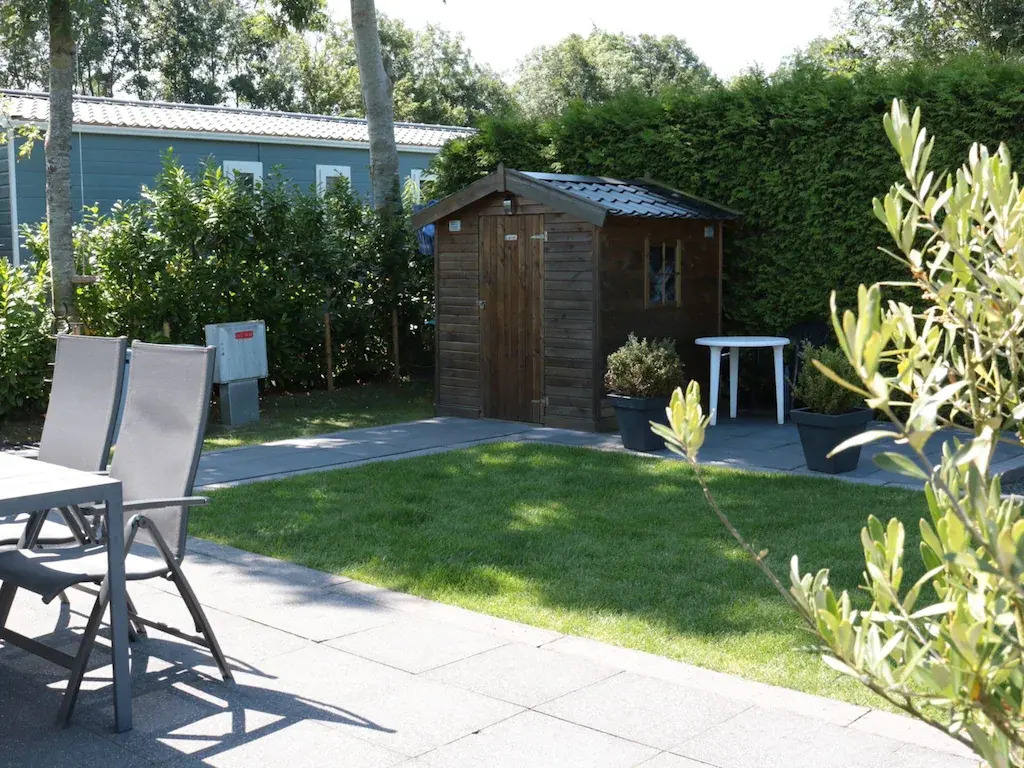 Tidy Chalet with Microwave near Wadden Sea