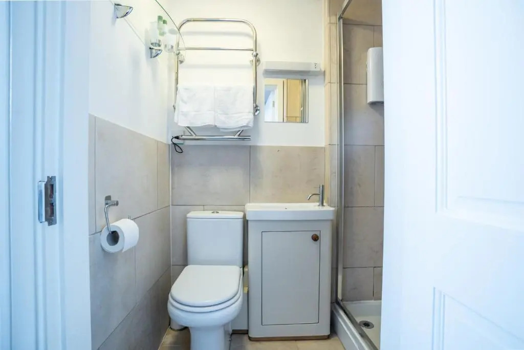 Cosy, Central Flat for up to 4 with Park View