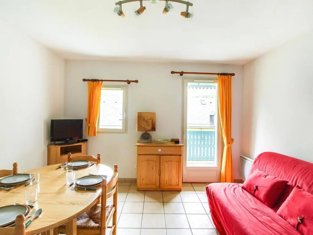 Appartement Cauterets, 3 pièces, 6 personnes - FR-1-401-42