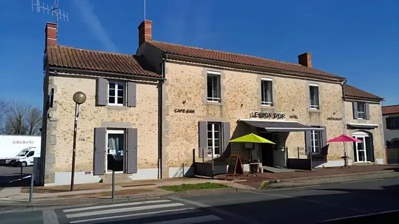 Le Lion dOr Hôtel de Charme et centre ville de Bernay