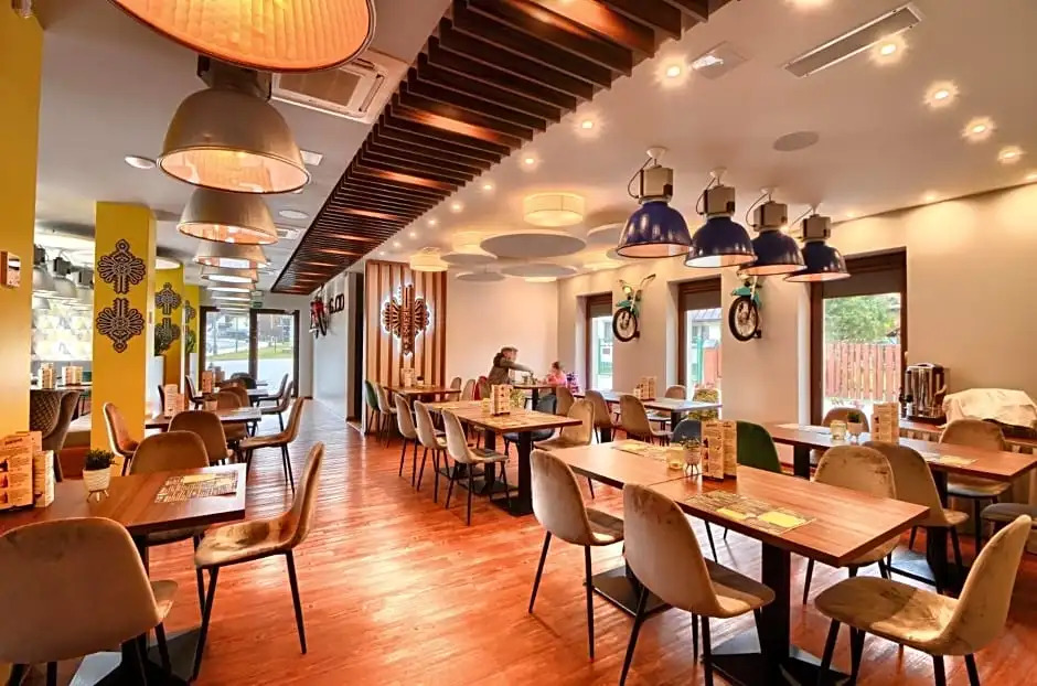 Gucio - pokoje z restauracją Szczyrk