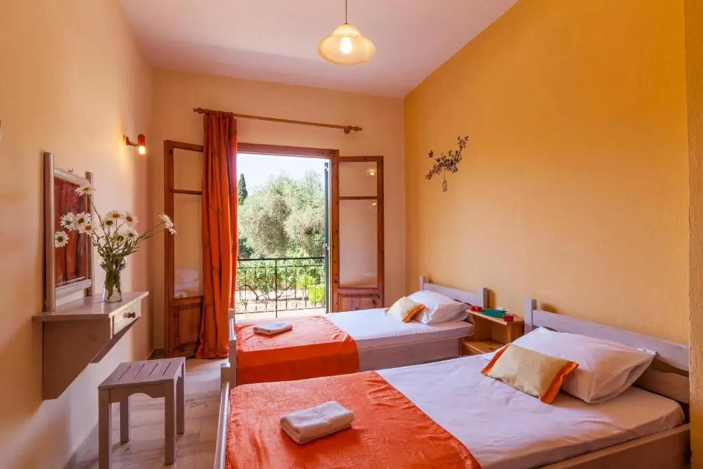 Ipsos Marias Apartments