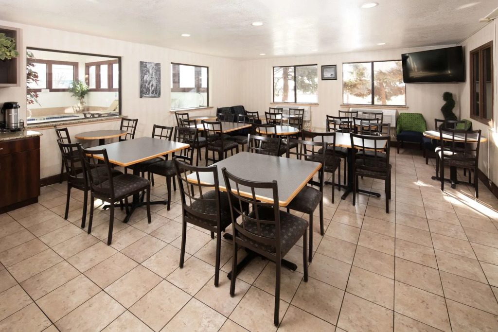SYLO Hotel Denver Airport, a Ramada by Wyndham