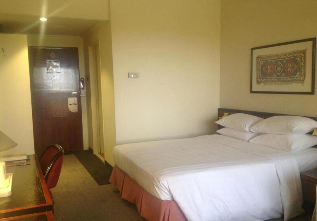 Golden Tulip Seeb Hotel