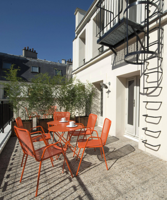 Hôtel Helzear Champs-Elysées by Esteem