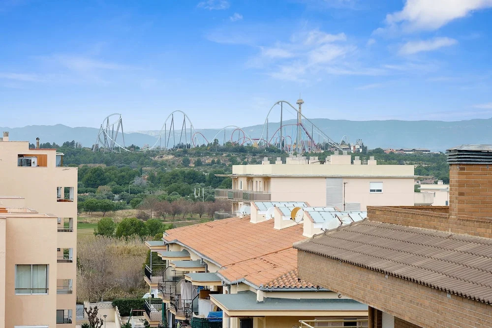 Paradis Park Apartments