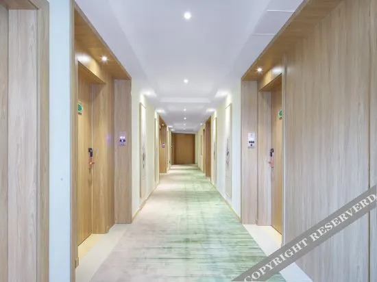 Vienna 3 Best Hotel (Quanjiao High-Speed Railway Station Government Service Center)