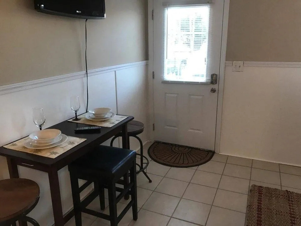 Garden City Unit E