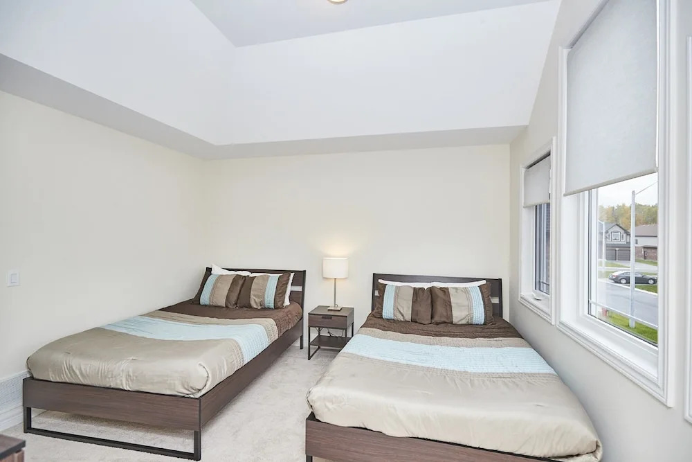VIP Niagara Retreat