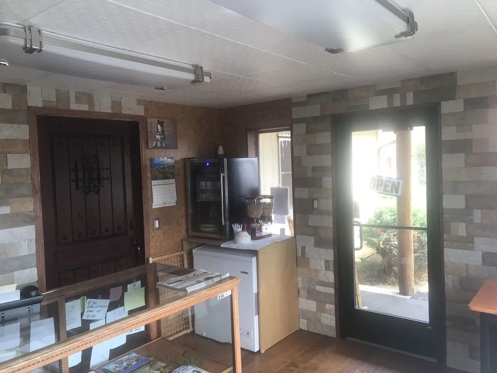 Sinawav Trail Lodge