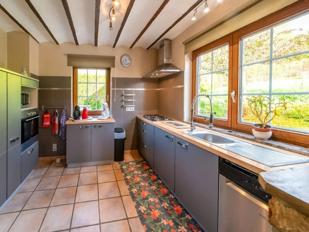 Holiday Home With hot tub in Vielsalm