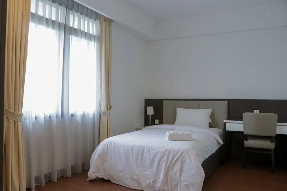Spacious And Comfort 3Br Apartment At Simprug Park Residences