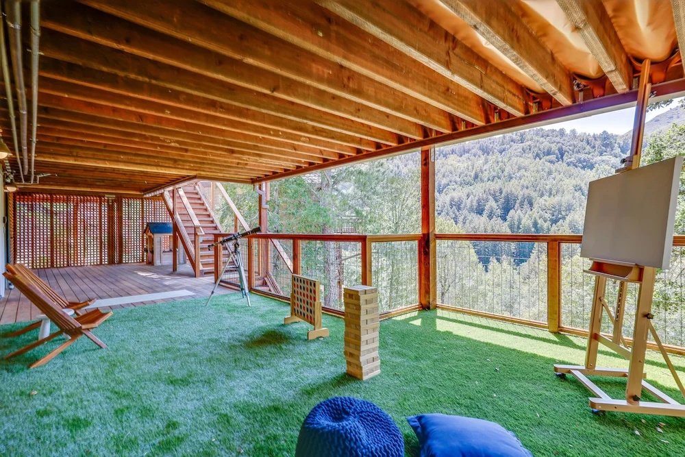 Unique Larkspur Cabin w/ Treetop Mountain Views!