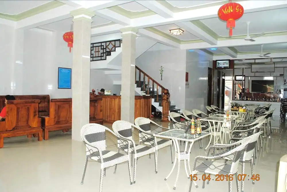 Paradise Hotel