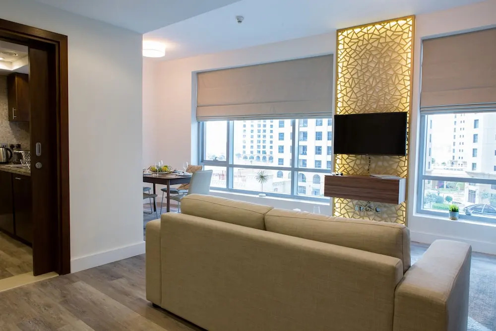 Faraway Homes - Park Island Luxury